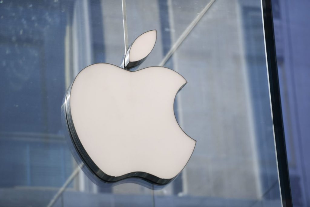 Apple's record breaking earnings, earned $ 100 billion in quarter