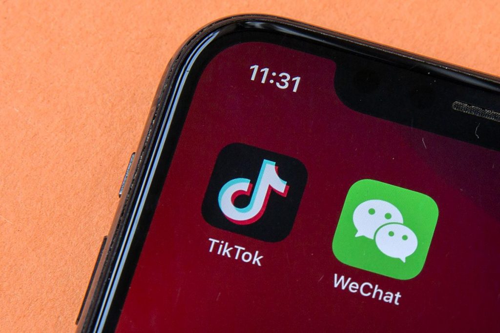 US bans use of Tiktok and Wechat